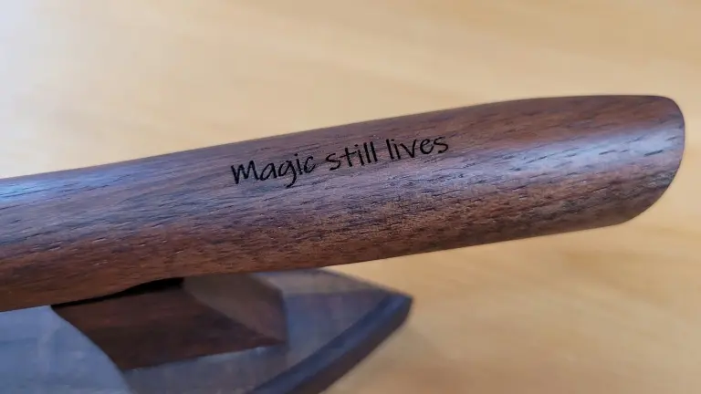 Example of text engraved on a wand handle